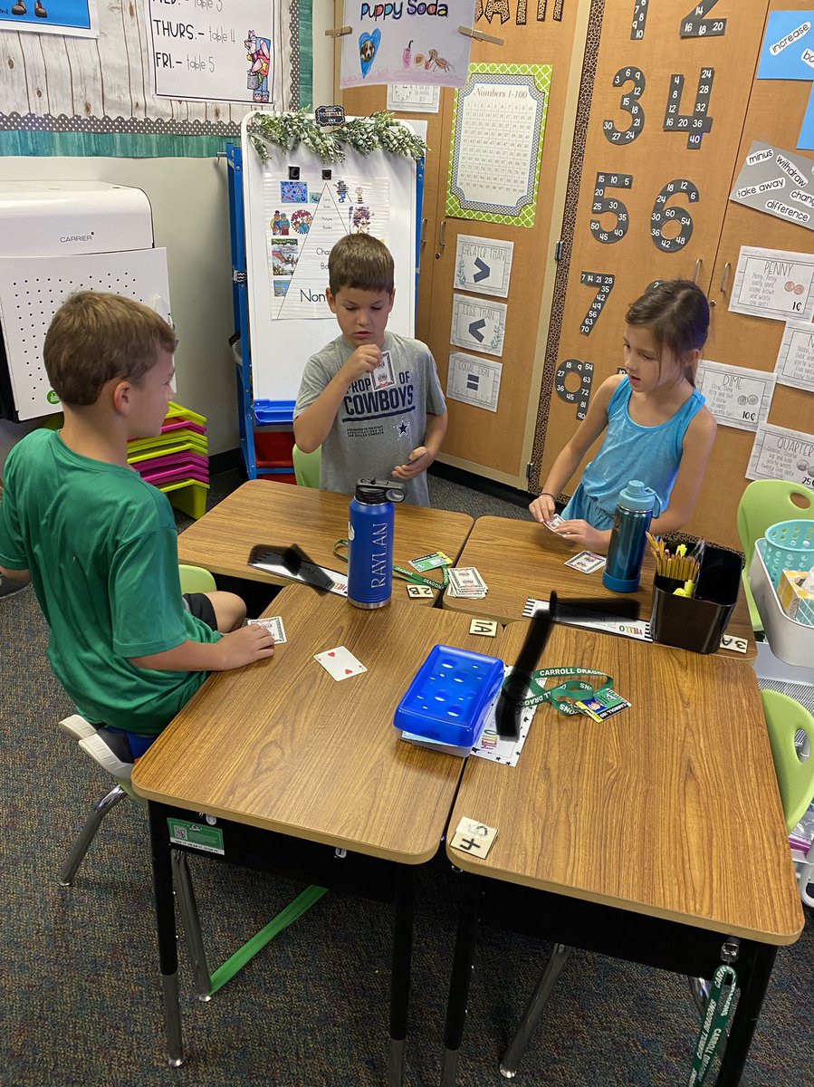 StumpyClass's tweet image. Finding ways to make 10 in 2nd grade. #InspireExcellence #theGrove