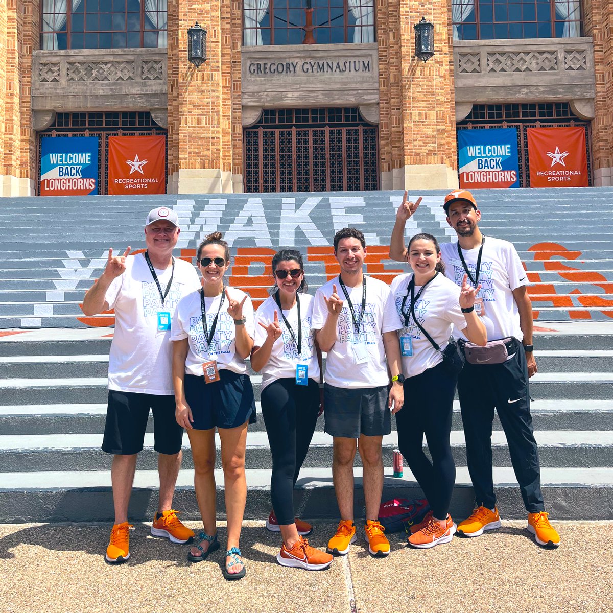best back to school event. best team. best place. best students. best energy. 

🎉 another @utrecsports Party on the Plaza in the books and so very grateful to get to be on this team.

thank you for leading us through it all, <a href="/rfordtexas/">fordman</a>! 🤘