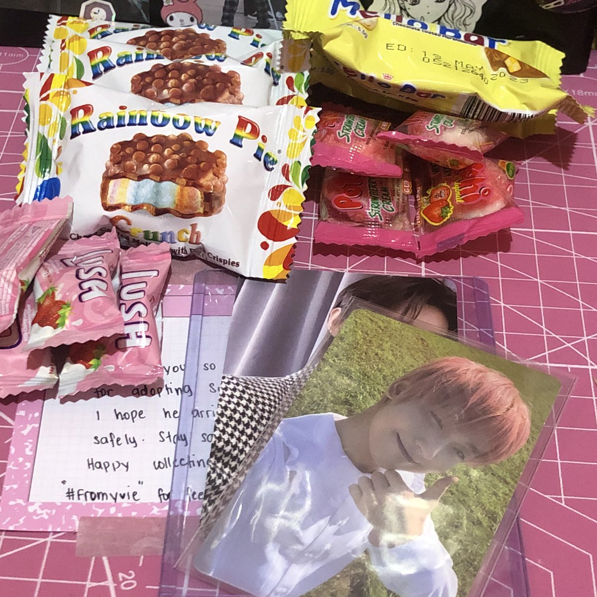 ikissgore's tweet photo. #gormails 📨
thank you @Yvixizcart for packaging it well!! 💗 sarap din ng freebies AAA T__T <3 #Fromyvie https://t.co/uONaeXvlyI