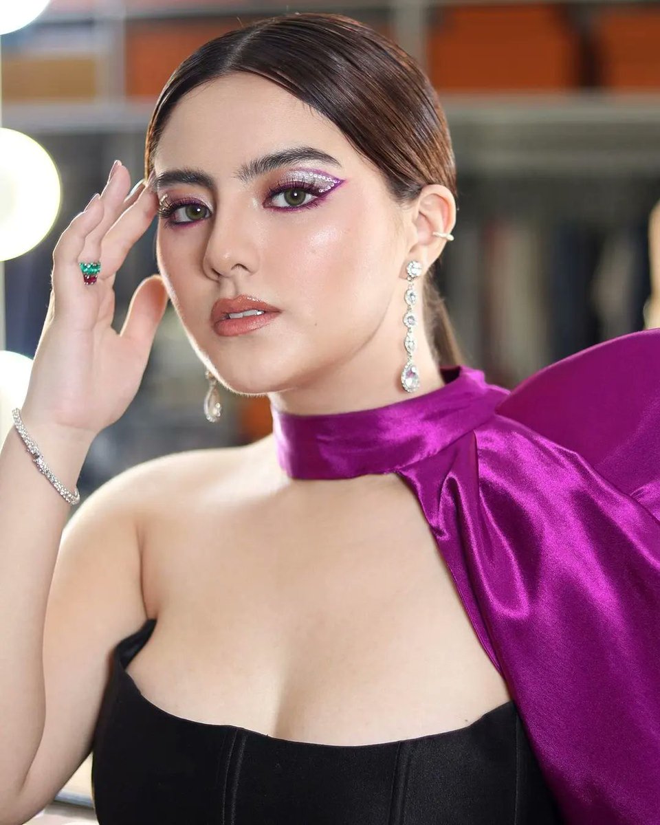 cassyellowheart's tweet photo. She slays! ❤️‍🔥

Makeup by @marbentalanay 
Hairstyle by @iammjrone 
Styling by @cathsobrevega @ktlandingin 

#makeupbymarben #previewball2022 #CassyLegaspi https://t.co/QB2ChUrBee