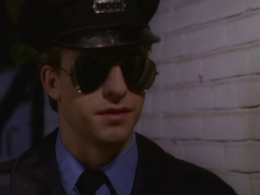 [Happy Birthday to Scott Speedman, the iconic male cop in Say Cheese and Die] 