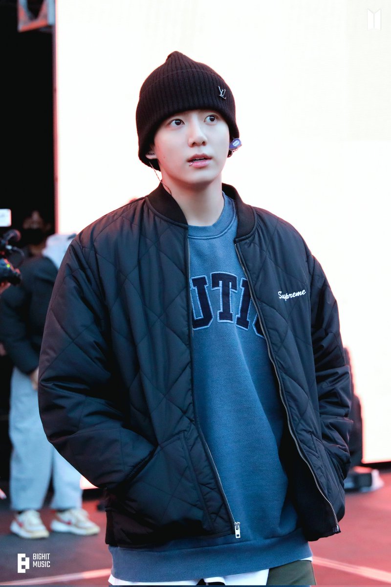 Kesablink's tweet photo. Feliz cumpleaños Jungkook te amoo 🤍
#JUNGKOOKDAY 
#HappyBirthdayJungkook 
#jungkookbirthday 
#jungkookteamo🤍
@BTS_twt  @bts_bighit https://t.co/1TsaK5kP0A