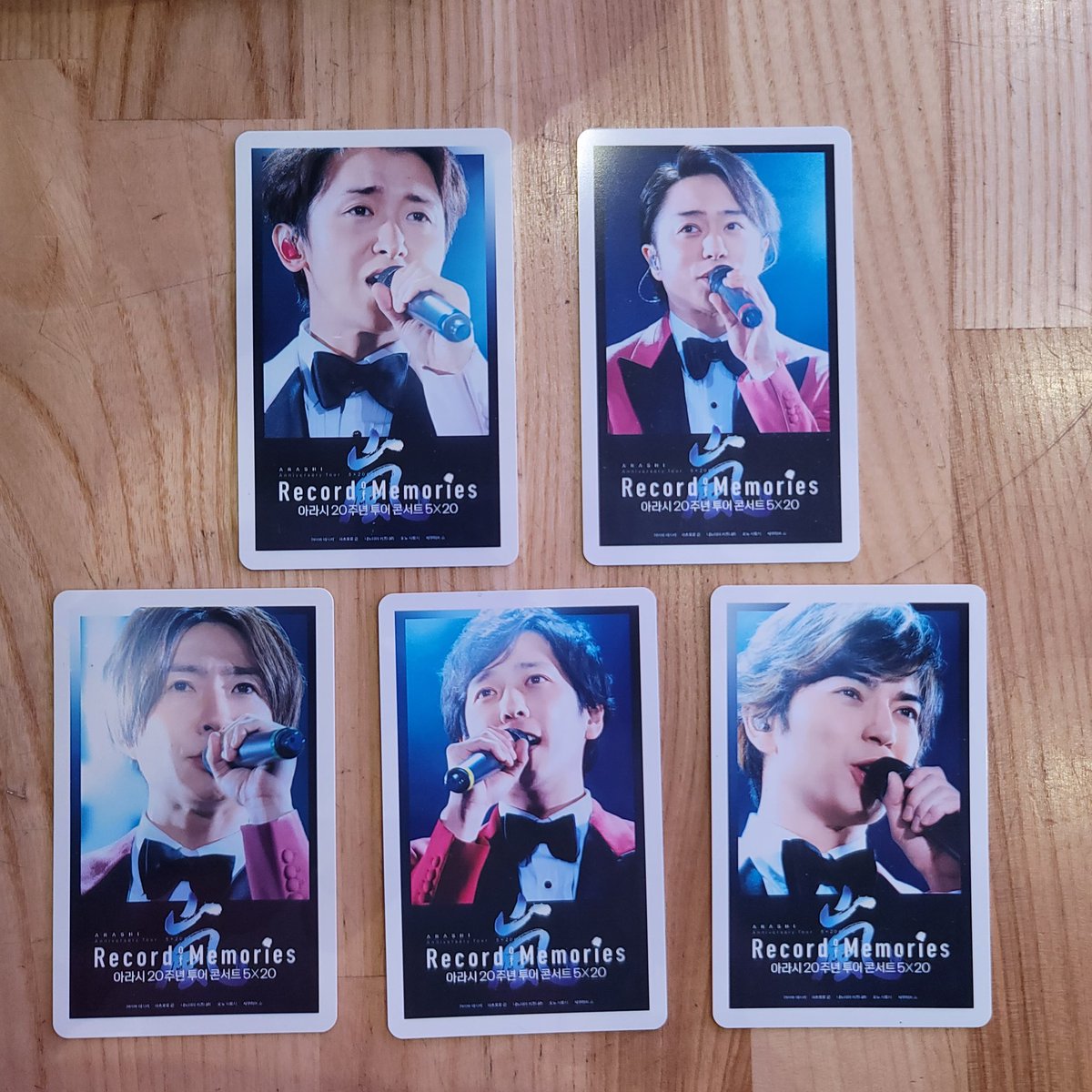 duck_gemil's tweet photo. 안녕하세요 징님ㅠㅠ 지방덬... 코엑스와서
징님 덕분에 이쁜 포토카드 뽑고 갑니다...
감사합니다...💙❤💚💛💜 @meojjing https://t.co/VbvGuHyaRH