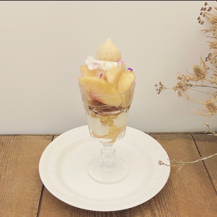 cafefromtop's tweet photo. 本日より、
白桃のパフェをご用意しています。
⁡
木曜日と金曜日は東京都写真美術館 @topmuseum の夜間開館日、
20時までの営業です。
⁡
お待ちしています。

⁡ https://t.co/CLS4k84gUr
