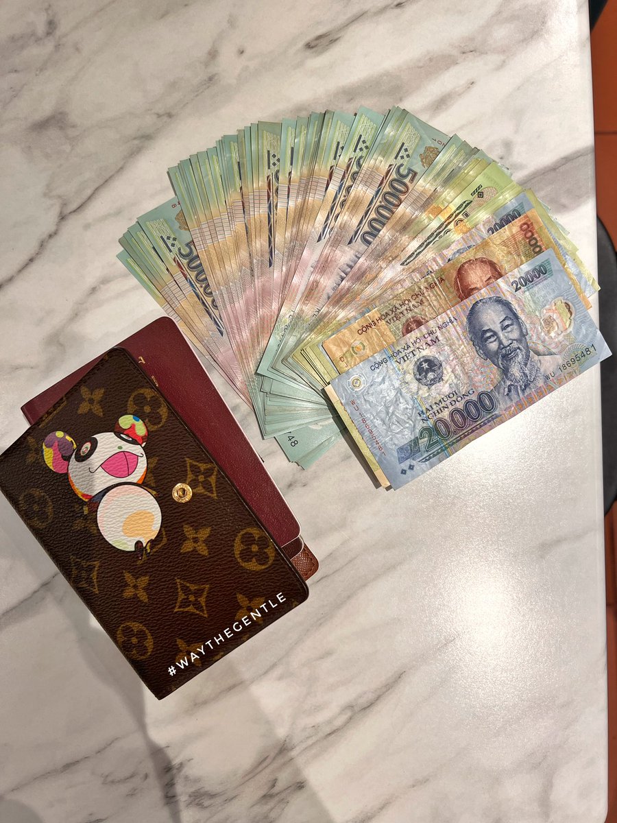 WayTHEGENTLE's tweet photo. ตื่นเต้นไม่ได้ขึ้นเครื่องบินนาน 🛫 #vietnam #hochiminh #trip #tour #travel #vacation #waycation #waythegentle #เวียดนาม https://t.co/cufnIRM8bw