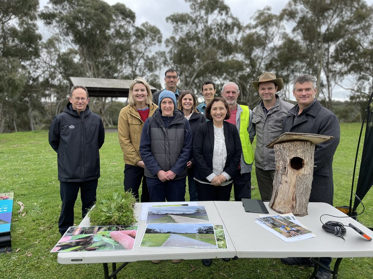 LilyDAmbrosioMP's tweet photo. We’re supporting environmental volunteer groups to continue their vital work. 

Lauren Katharge - Labor for Yan Yean and I met with the Friends of Plenty Gorge, recipients of the Volunteer Growth Fund helping them continue to conserve the rich biodiversity of this precious place. https://t.co/kioUZ74UgO