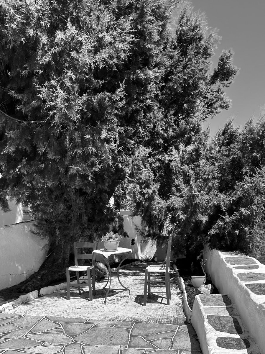 nikosinath's tweet photo. Sifnos from my black and white eye https://t.co/GqtT2iavtW