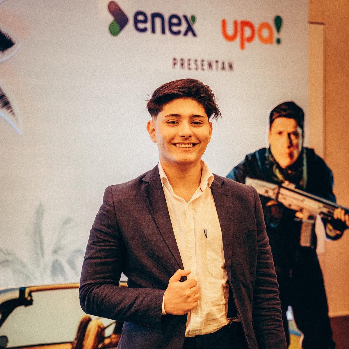 heifilms's tweet photo. Brillaron ⭐️✨ l@s que pasaron por el espacio de @enex_py se lucieron con increíbles looks y una actitud impre. 😎

Gracias a @enex_py por también ser parte de esta Avant que la rompió. 💥  #pedroundercover #HEiFilms https://t.co/nnix12xhGx
