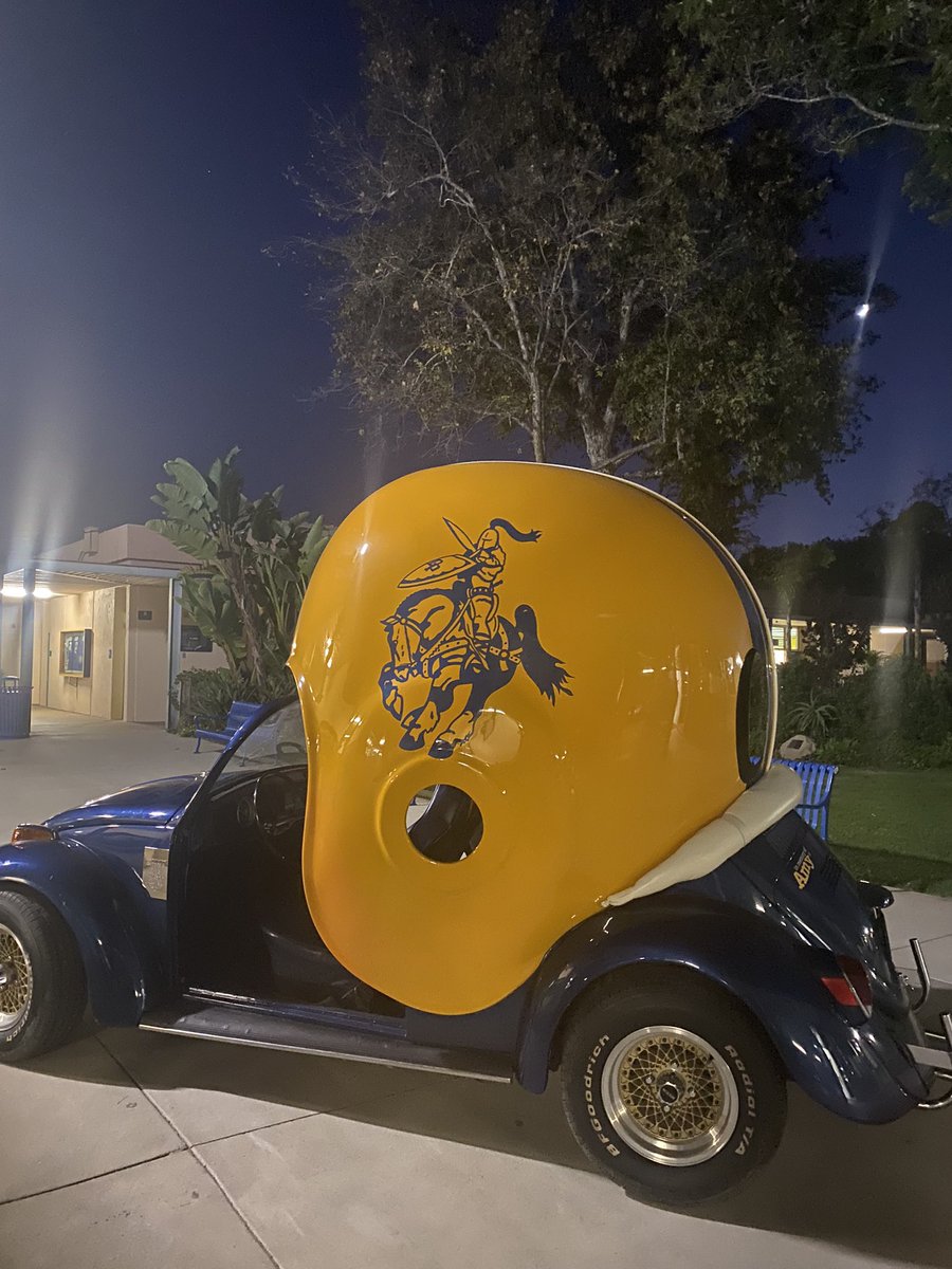 Back to School Night is 💯 times better in person. First time in over 2 years welcoming parents on campus in classrooms and it felt oh so great!! #wearedp