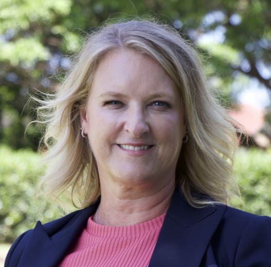 HornsbyKu's tweet photo. The Post officially welcomes North Sydney, it seems crucial to give an introduction to Federal Member for North Sydney - Kylea Tink.
Kylea is an Independent, which is why her election win was such a pleasantry to the North Sydney...
.
.
.
#kyleatink https://t.co/kPzRT7TBvL