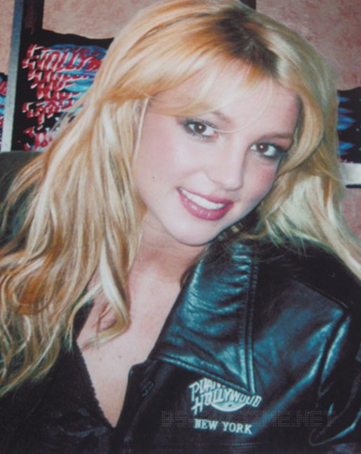 britney at planet hollywood new york (2001) #HoldMeCloser