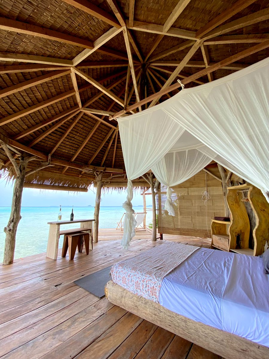 alvinbolang_'s tweet photo. Tim nginep di glamping atau hut? Let's go cobain pulau baru Laguna Island di kepulauan seribu.
Available for this weekend 👌🏽
#beachplease https://t.co/2oeWsge6NT