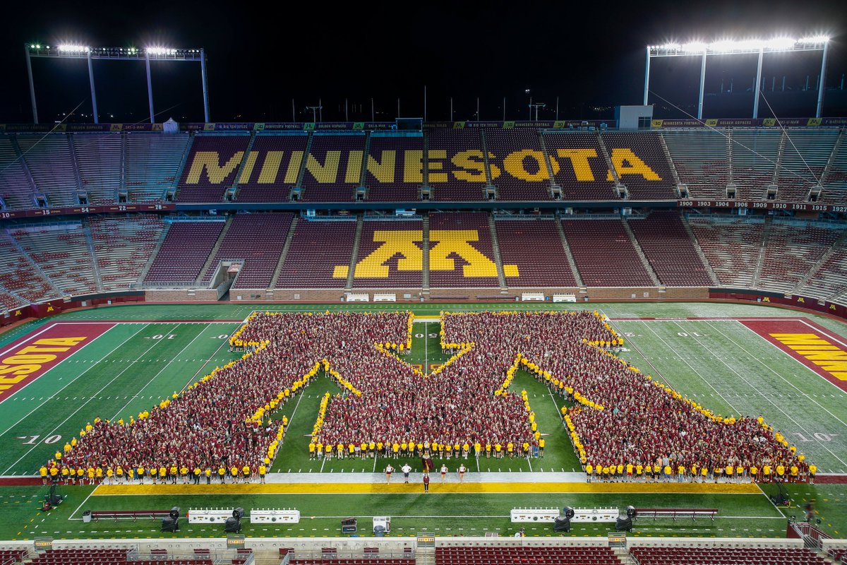GopherSports's tweet photo. Ya look good, Class of '26! https://t.co/nAHVcW5OB5