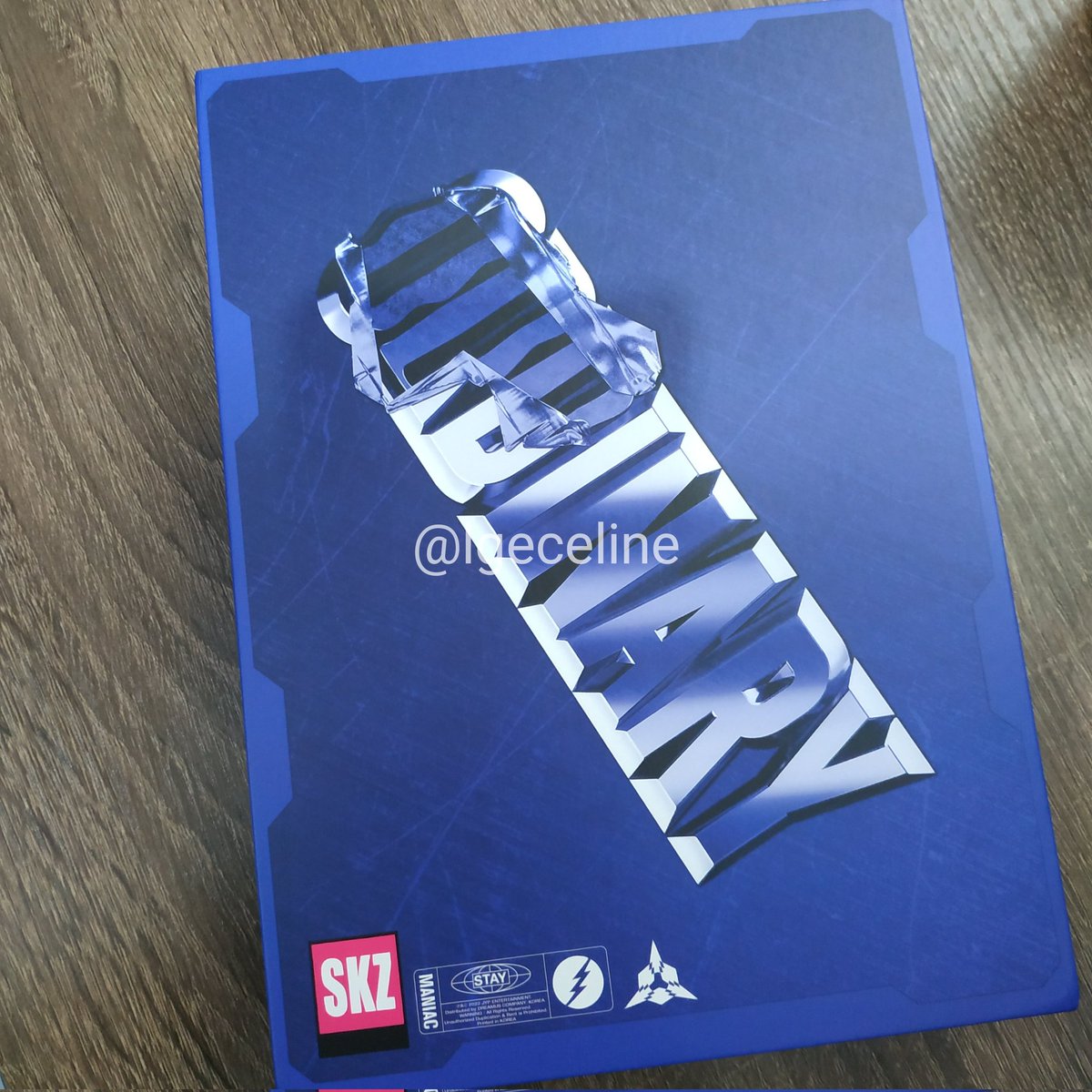 queenlge's tweet photo. Sense of humor palang 5 stars na. I got a mini heart attack fot a minute there. I thought I got the wrong item. Noeasy kasi inorder ko π€£ Thank you for the emotional rollercoaster @CARTFORSTAY #cfsfeedbacks photocards in thread~ https://t.co/Lii0Xt9xTh