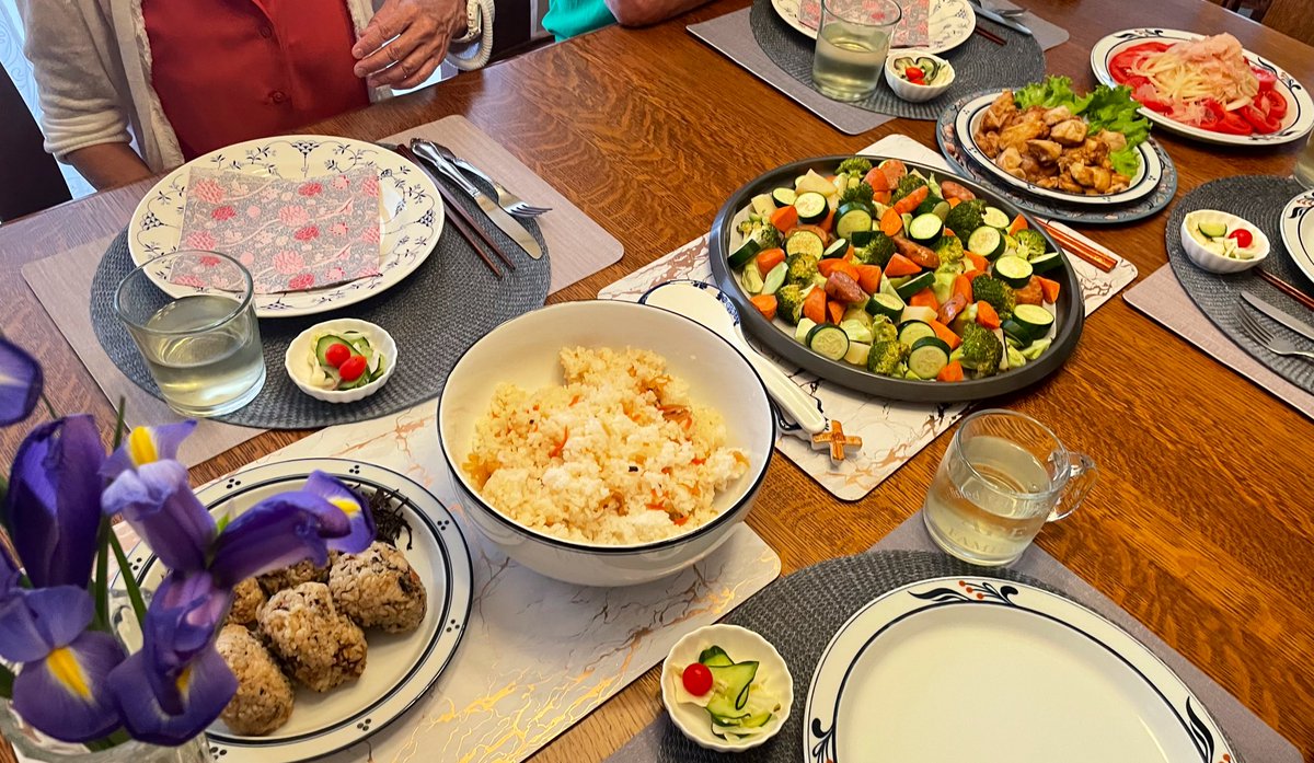 UmetanJapanese's tweet photo. Husband's nice birthday party todayโฃ๏ธ๐
Did you miss my cooking stream?๐ณ
Check it here! โผ
https://t.co/JatWHEpuSM
#japanesefood #randomcooking #comfy #ๅ้ฃ https://t.co/hxbeh8hKi0