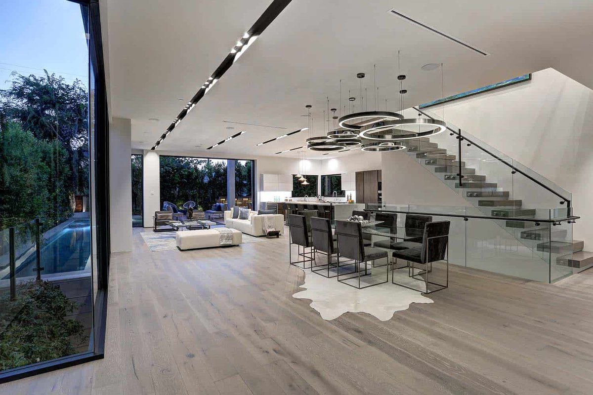 OneKindesign's tweet photo. Phenomenal modern home with indoor/outdoor living in Los Angeles https://t.co/JrxKZKrLuW https://t.co/7Ws7bY0dmu