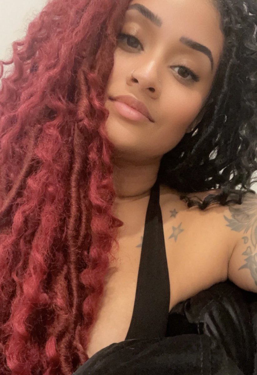 KingLily_'s tweet photo. I think my girl @Jade_Cargill needs this baddie in her #baddiesection again at All Out π€ https://t.co/X5QcosgX0m