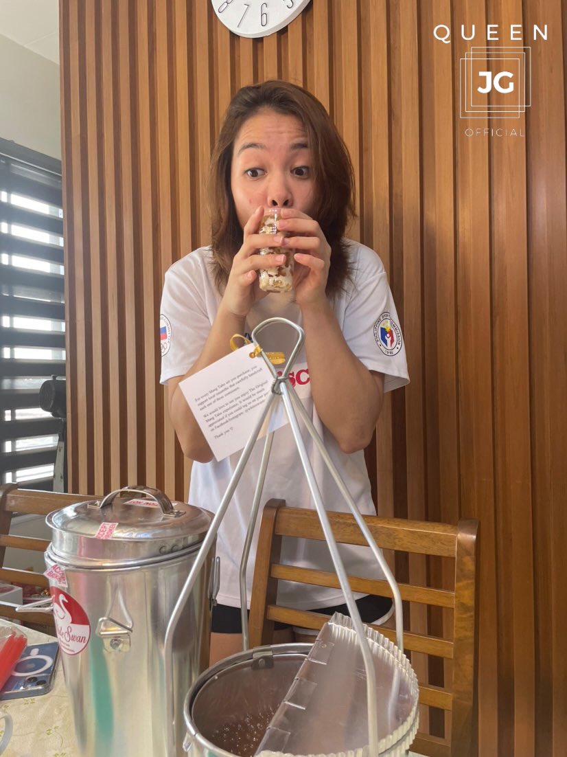 When taho is life 🫶🏻

Seeing you this happy makes us so happy too. Enjoy your mini taho Jessica ☺️ Love you! 💛