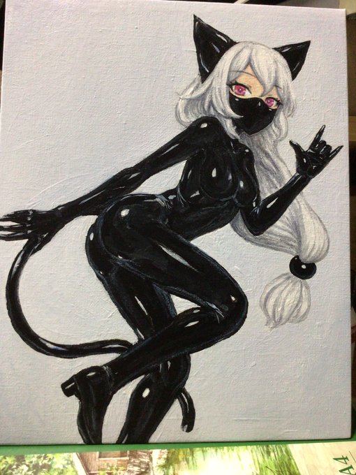 絵の具でラバーの人を塗るのも慣れてきた気がします。 