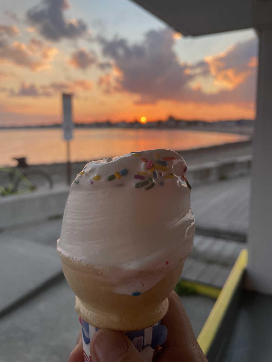 Summer sunset♥️🐚 #beachgirl #beachlover #sunset #myhappyplace