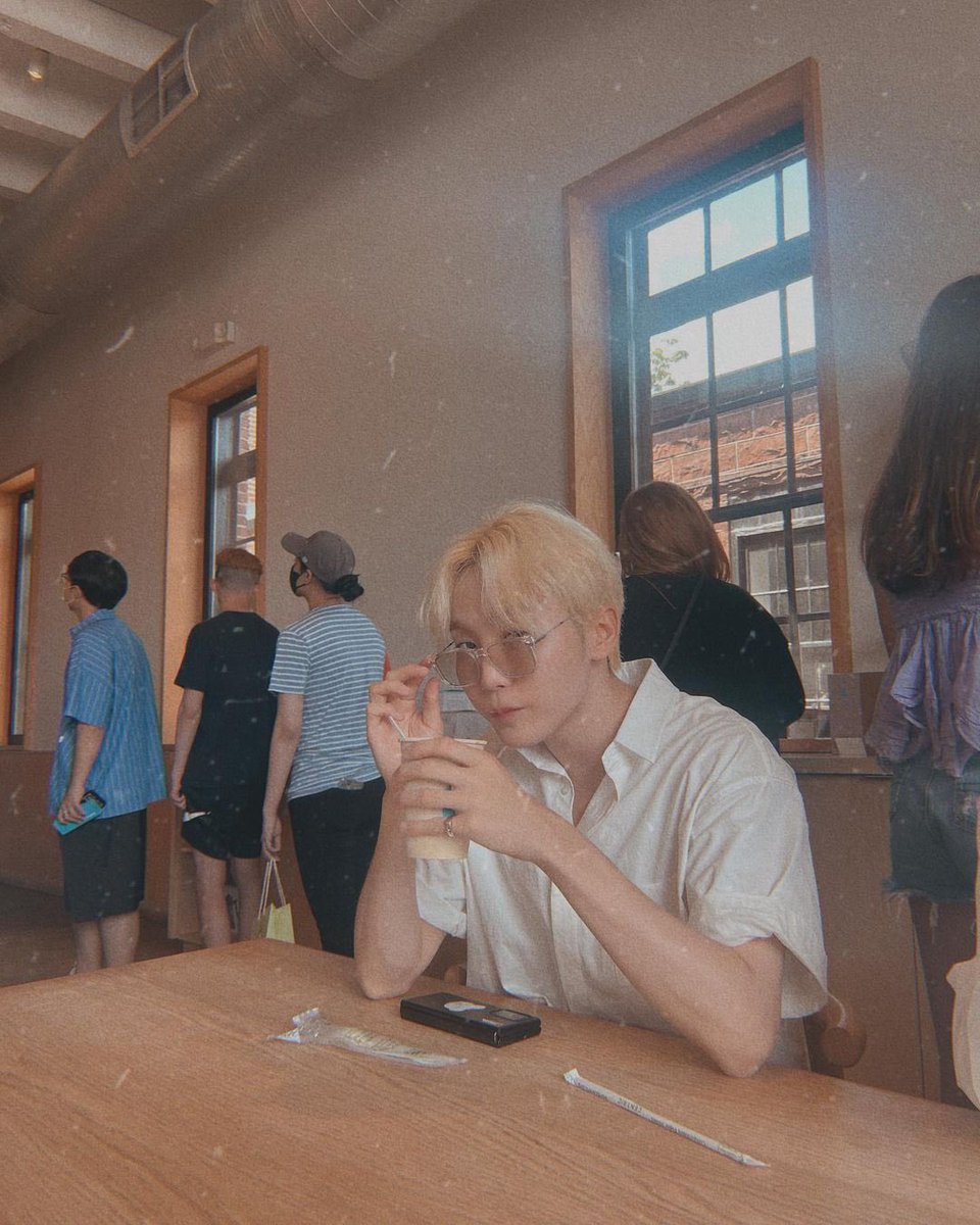 J1HANIY0's tweet image. pogi