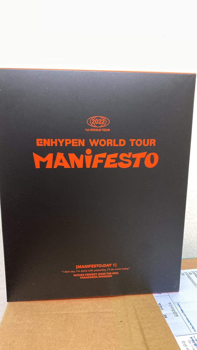 kandykshop's tweet photo. wts lfb pasabuy tingi #kandyKTINGI 

Enhypen Manifesto tour merch Photocard Bindef

₱1450 all in + lsf

ONHAND IN KR ADD

DOP: 200 dp payo, rembal: September 10, 2022

SEMI FETA

comment mine https://t.co/utOWzILq3e