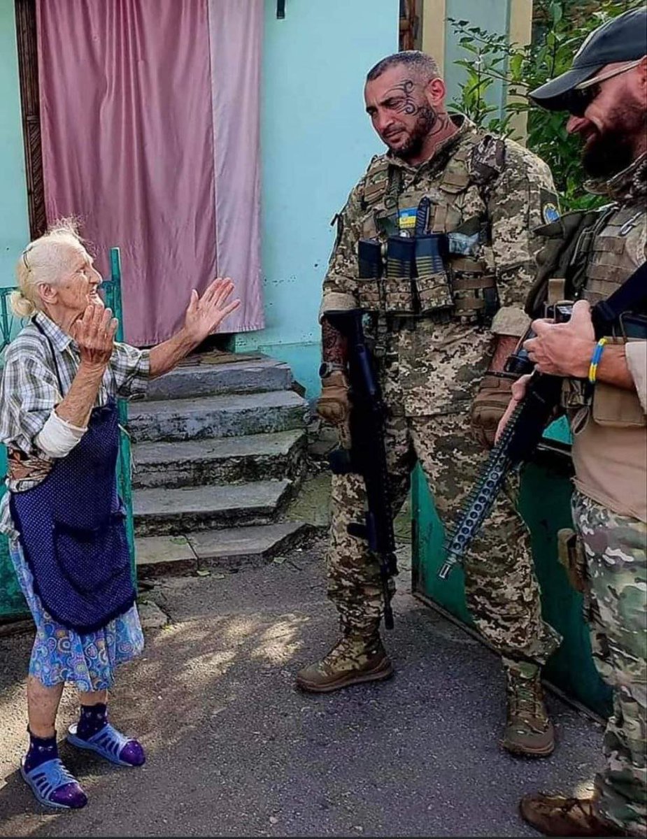 Thibaud_Ochem's tweet photo. I've been wanting to become a fella and join #NAFO before it existed>since 2014 @OlgaNYC1211 #NAFOexpansion #Ukraine #RussiaIsATerroristState #NoFlyZoneOverUkraine #NoFlyZoneInUkraineNow #NAFOfellas #NAFOhelp #NAFOfella https://t.co/Tc6jc7MM4l