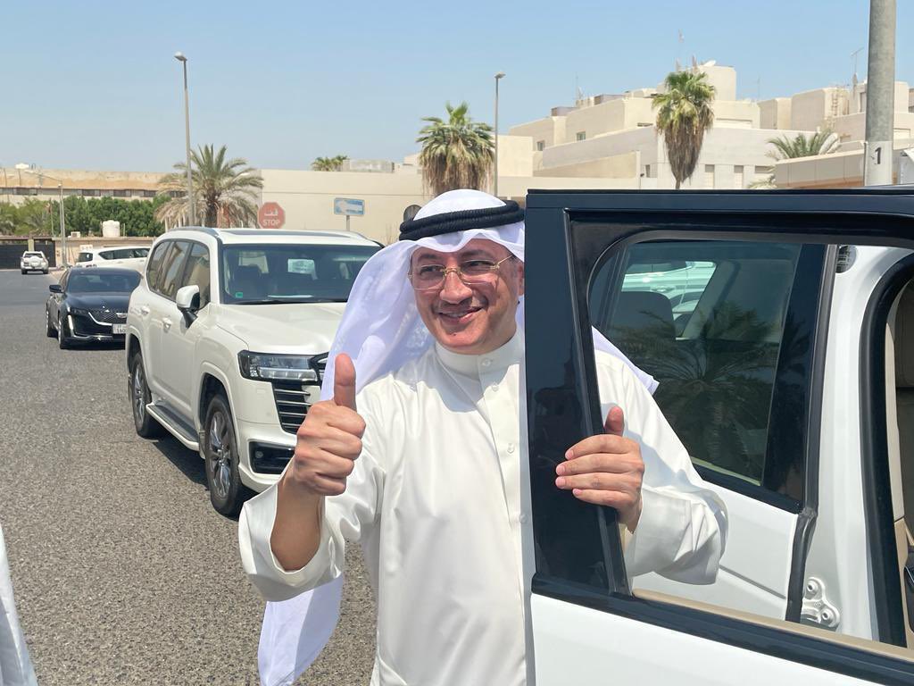 Altajdednews's tweet photo. عسكر العنزي يتقدم بأوراق ترشيحة في الدائرة الرابعة: كما عهدتموني دائماً مع المواطن وخادم للجميع

• يجب عدم بث الاشاعات والافتراء على المرشحين

• وقفنا مع كل القضايا الشعبية
 
@Askar_Alenezi
#الكويت #مجلس_الوزراء 
#انتخابات_مجلس_الامه_2022 https://t.co/qzvAmu7IVp
