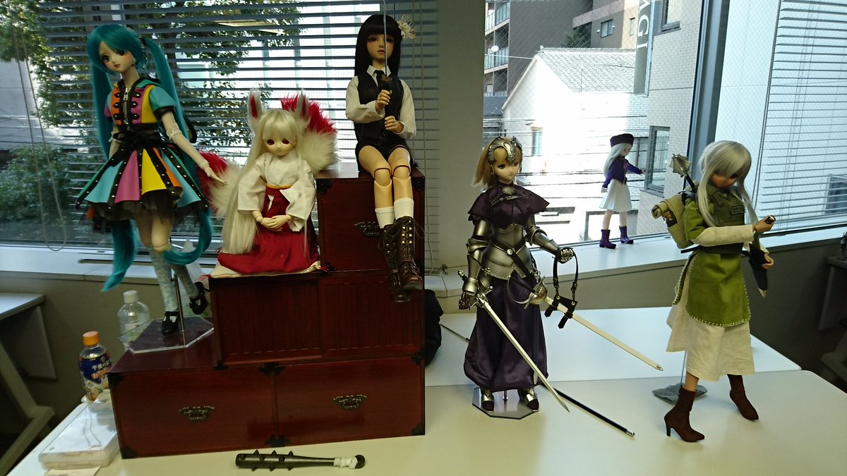 Miko_Teruya's tweet photo. うちの子お披露目したい&金欠が原因で、ドール交流会始めました(笑)。
#多分私しかやってない https://t.co/nwwXcOSBgW