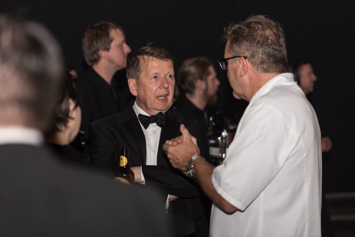 MarketingLancs's tweet photo. We are sorry to hear of the passing of Bill Turnbull, who presented our Tourism Awards in 2016. A thoroughly professional presenter and above all a delightful and generous human being.  RIP @billtu - our thoughts are with your family at this difficult and sad time 🌹 https://t.co/EQt9hUuJae