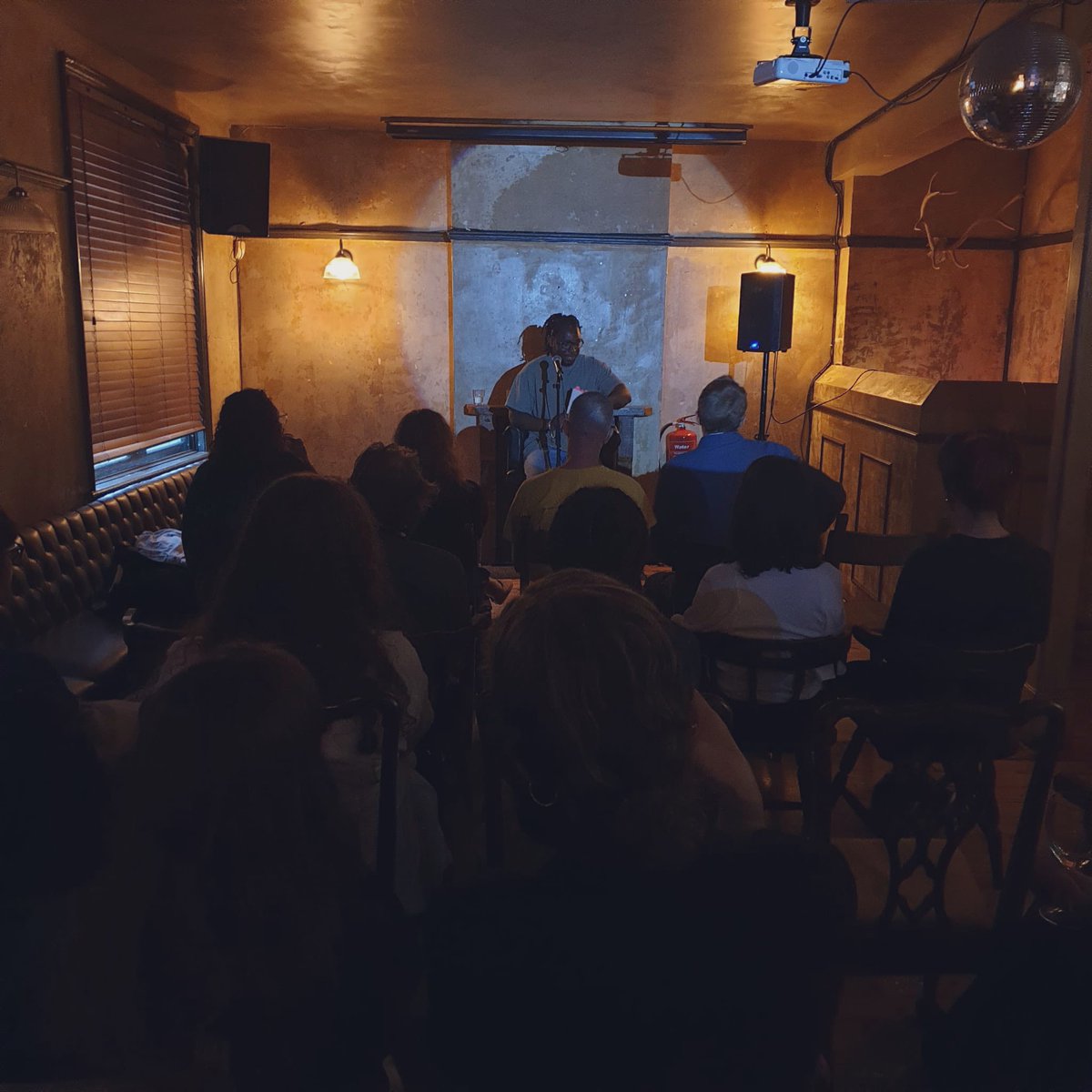 YomiSode's tweet photo. An intimate evening. 

Steady building. 

More soon x https://t.co/JOokvLcEiS