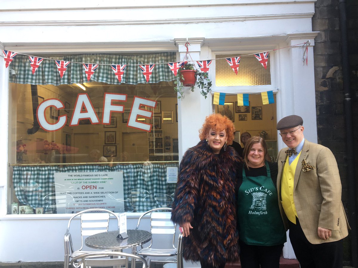 sidscaf's tweet photo. Was great to meet Belinda Scandal &amp; Mark Llewellin yesterday! They’re  presenters from Your Manchester magazine show and were recording a feature on Holmfirth. 

#YourMCR https://t.co/HkRu3CsSnI