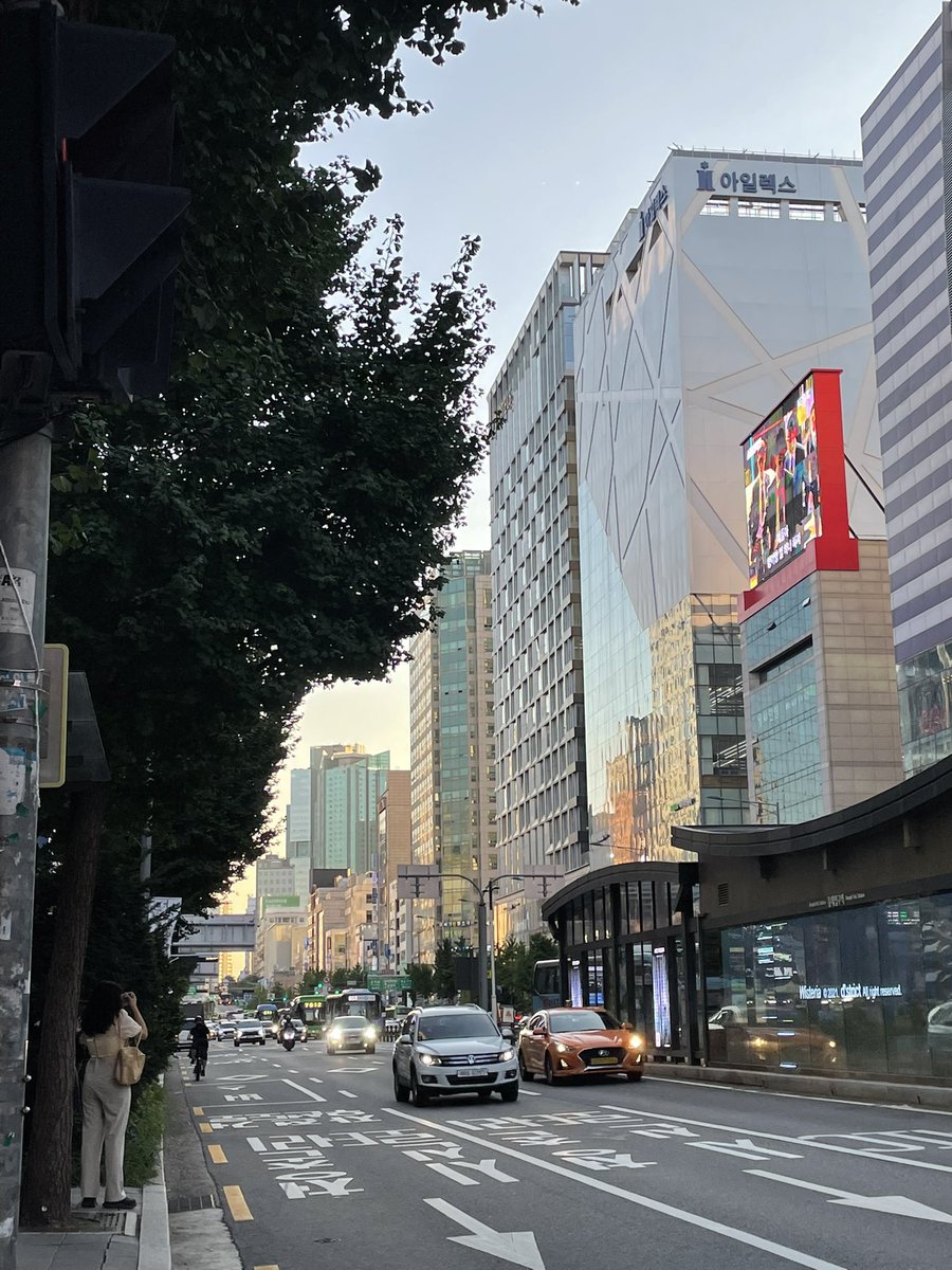 WooriMro's tweet image. La beauté de Séoul 🇰🇷