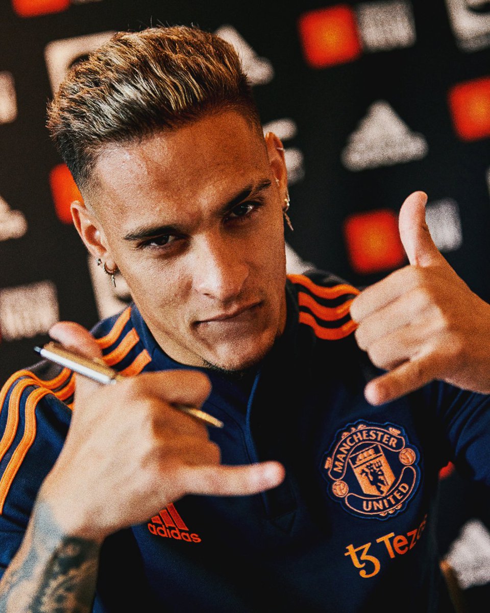 ManUtd_Es's tweet photo. Un tipo muy real. https://t.co/yPh9bCX8HC