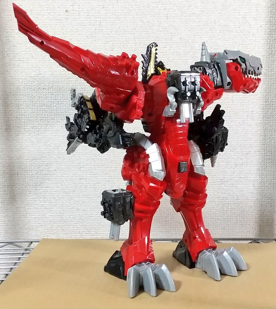 1029Nishikawa's tweet photo. #キシリュウオーを遊び倒す 132:キシリュウオーKRGシャドーラプターHタイプ
必殺技「ヘルズゲートキャノン」
#キシリュウオー #シャドーラプター #俺合体 #KRG #戦隊シリーズ #騎士竜戦隊リュウソウジャー #戦隊ロボ #HellType https://t.co/xNbCCdSrQQ