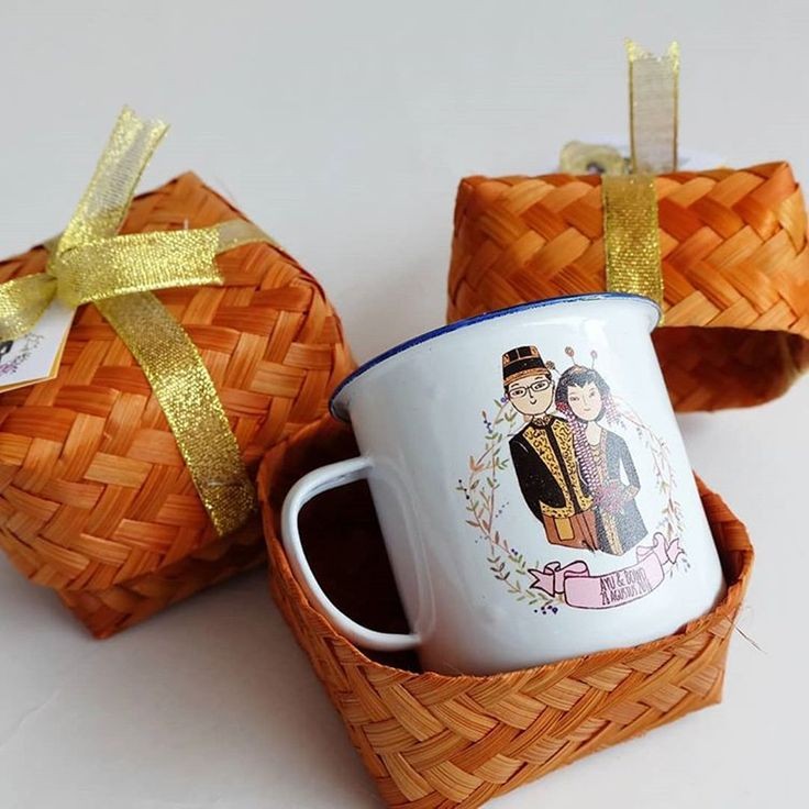 jmlobely's tweet photo. Yuk yang mau nikah tapi masih bingung mau cari souvenir apa? Sini lihat-lihat dulu, murah dan berguna 🥂

A thread

#shopeehaul #racunshopee #racuntokped https://t.co/jOfobrmwAo
