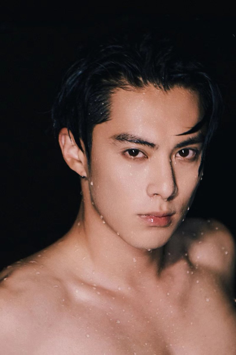 iQIYI's tweet photo. 👁👄👁 Sir, this is illegal, sir-
(Credits: Dylan Wang's Studio Official Weibo)
Catch #WangHeDi in #LoveBetweenFairAndDevil on #iQIYI app and https://t.co/HGeAiwWj86!
👉🏻App: https://t.co/GDkUeLDglI
#cdrama #DylanWang #王鹤棣 https://t.co/MpQImpp0v2