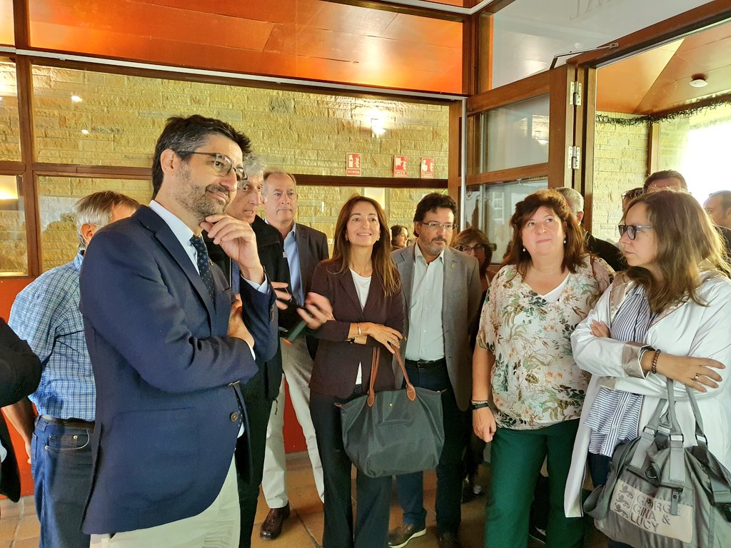 FGCcorporatiu's tweet photo. Avui, dia de celebració a @ValldeNuria! Commemorem la diada de #SantGil, patró dels pastors, amb el vicepresident @govern i conseller @tic @territoricat, @jordiPuignero, i la presidenta d'#FGC, @martasubira #ValldeNúria #TurismeFGC https://t.co/1WulMi0qSK