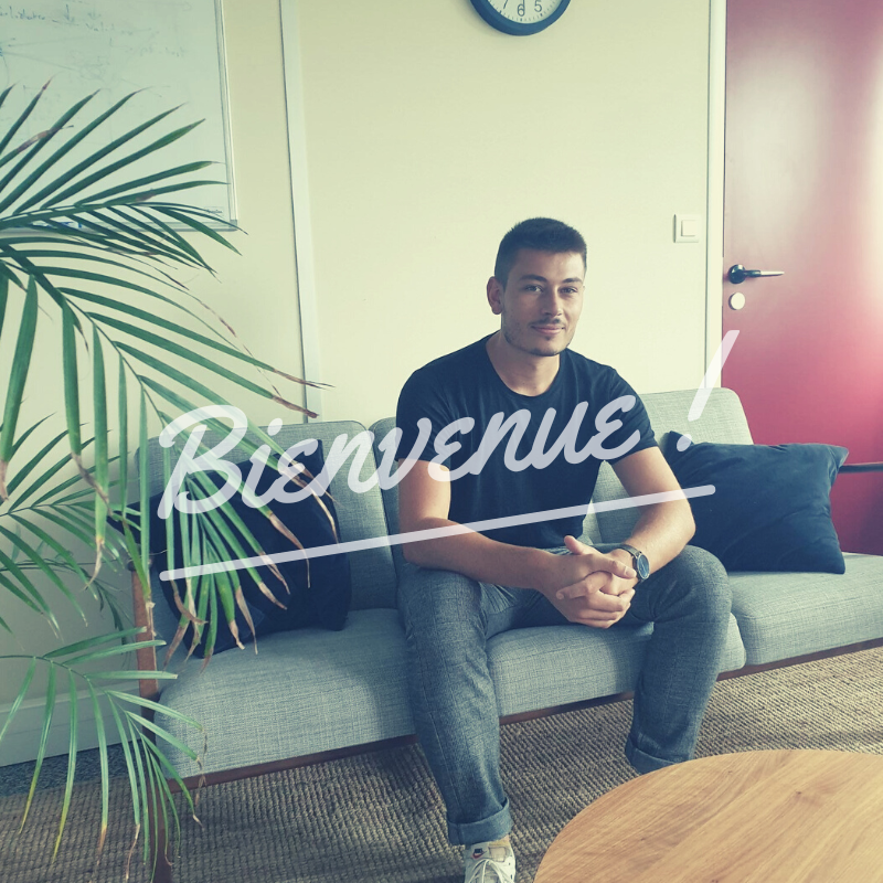 ComMeeTT_fr's tweet photo. 🖐 ARRIVÉE !
Aujourd'hui nous avons le plaisir d'accueillir Antony en CDI au sein de notre équipe ComMeeTT ! Il exercera la fonction de Business developer et travaillera main dans la main avec notre CEO @geraldvannier. Bienvenue à toi &amp; bonne rentrée ! ✌ https://t.co/HZuMdhqdnM