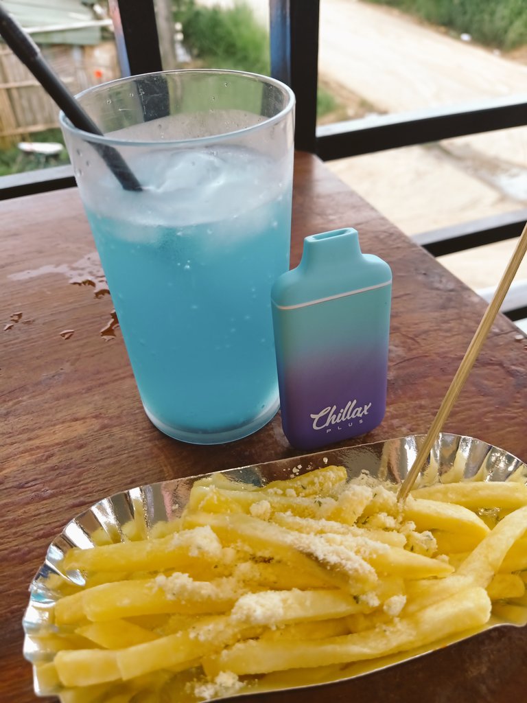 cuddled28's tweet image. Euphoria Blues Bleeeekzed!!!🥰🥂
#BasicStandards