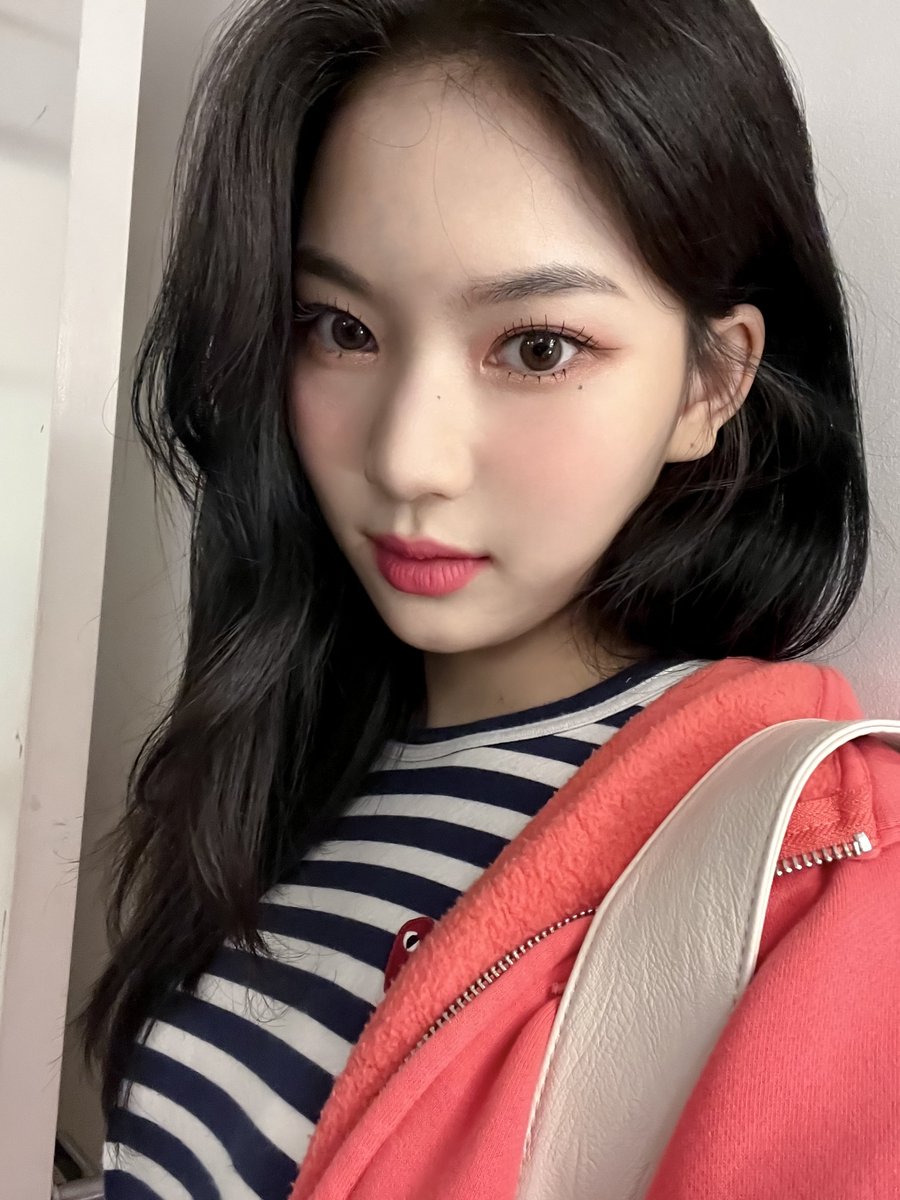 공연이 끝나고 퇴근하는 채롱이의 자세
ㄴ 스윗에게 보여줄 사진을 찍는다😃