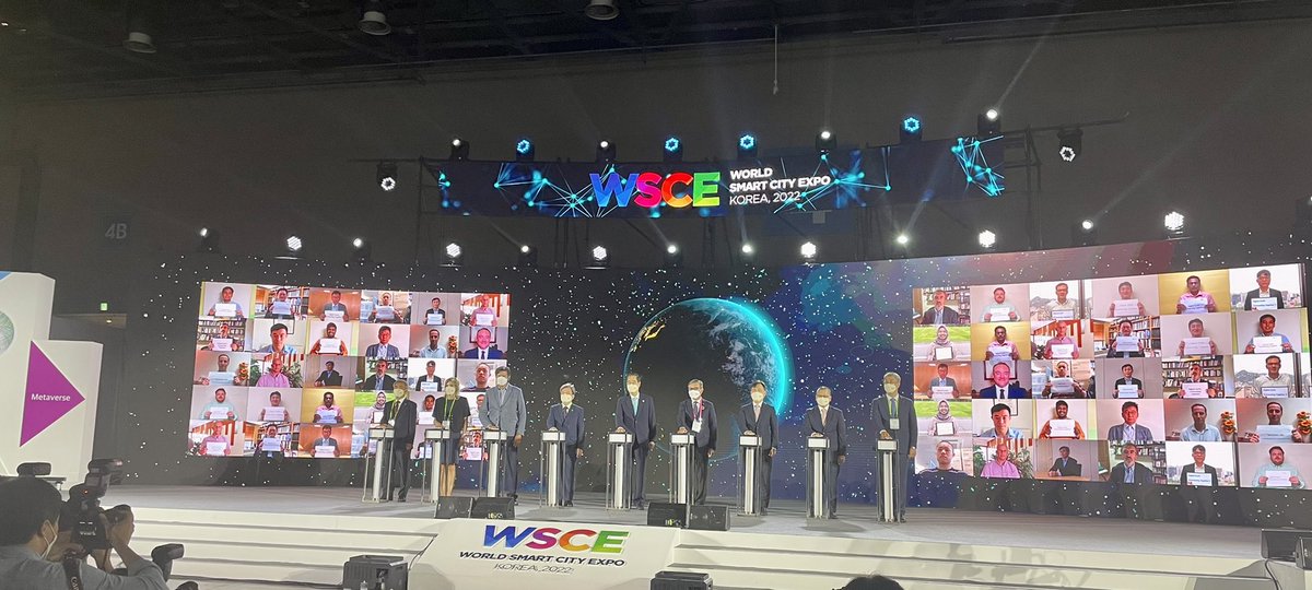 DasMaitreyi's tweet photo. Honored to attend the opening ceremony of the World ##SmartCities Expo with delegations from Egypt, the Philippines, Cambodia &amp; our fabulous @WBG_Cities team.

Spectacular exhibits from the leader in smart cities!
#KINTEX #WSCE https://t.co/VHSluQNx6a