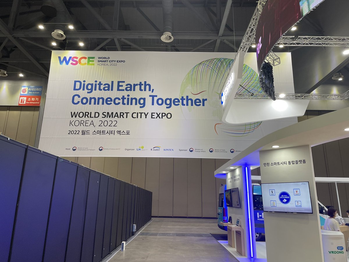 DasMaitreyi's tweet photo. Honored to attend the opening ceremony of the World ##SmartCities Expo with delegations from Egypt, the Philippines, Cambodia &amp; our fabulous @WBG_Cities team.

Spectacular exhibits from the leader in smart cities!
#KINTEX #WSCE https://t.co/VHSluQNx6a