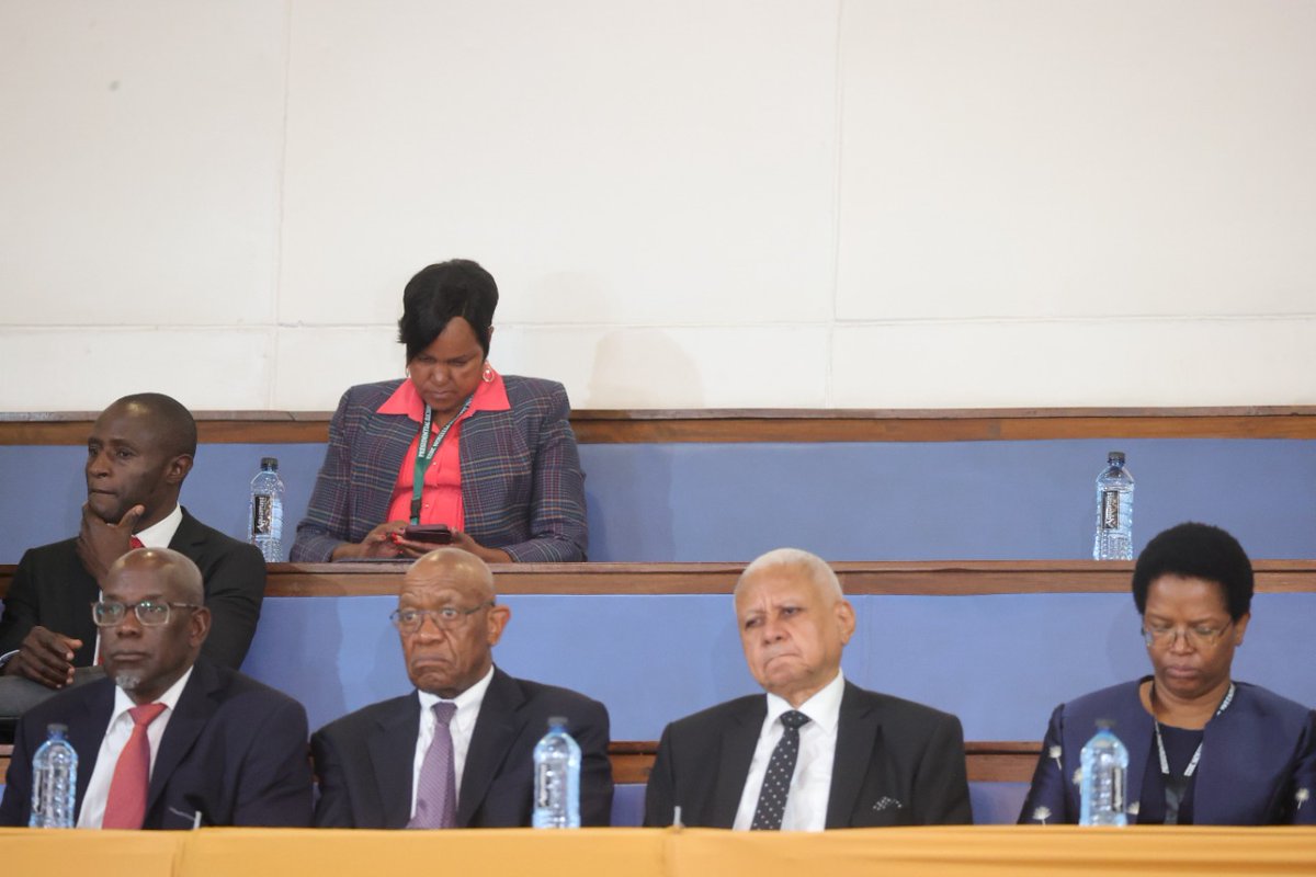 AfricanJurists's tweet image. ELECTION DISPUTE RESOLUTION| 

African eminent jurists Justices, Othman (Tanzania)  Lillian Tibatemwa-Ekirikubinza (Uganda) Ivy Kamanga (Malawi) Moses Chinhengo (Zimbabwe)&amp;amp; Mbha (RSA) follow proceedings in the Supreme Court of Kenya #SCOK 

#KenyaDecides2022 #KenyaElections2022