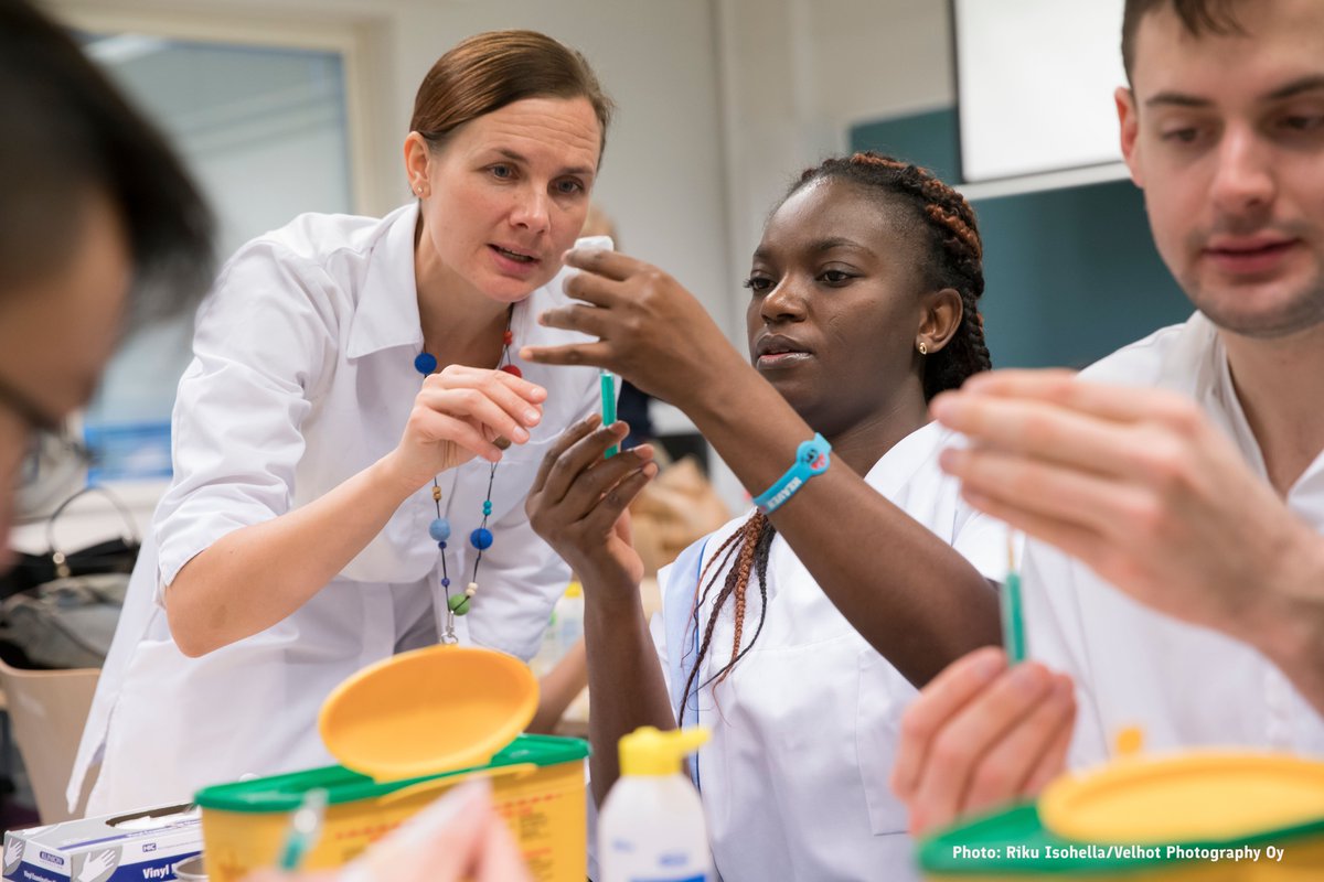 Vocational teachers in #Finland collaborate closely with the world of work. 🧑‍💼

Applicants to this university-level training must have practical work experience in their field. They learn to develop their teaching in cooperation with the world of work. 

#EducatingEducators