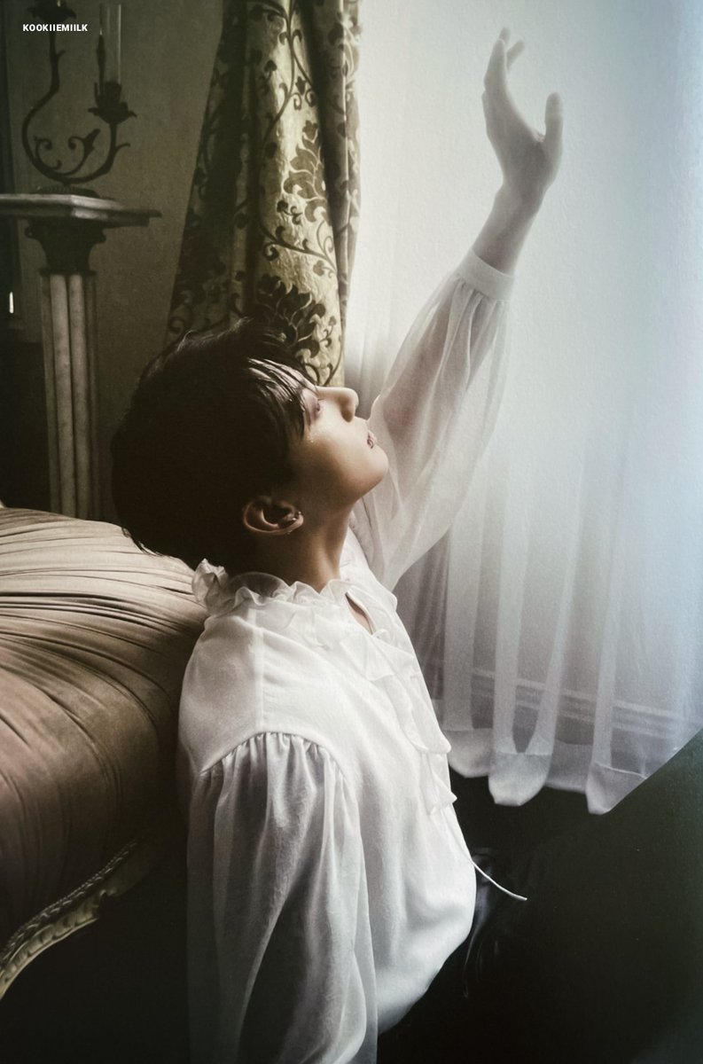 kookiiemiilk's tweet photo. Photo-Folio: 'TIME DIFFERENCE'
#정국 #JUNGKOOK @BTS_twt https://t.co/ykRVtdr8ol