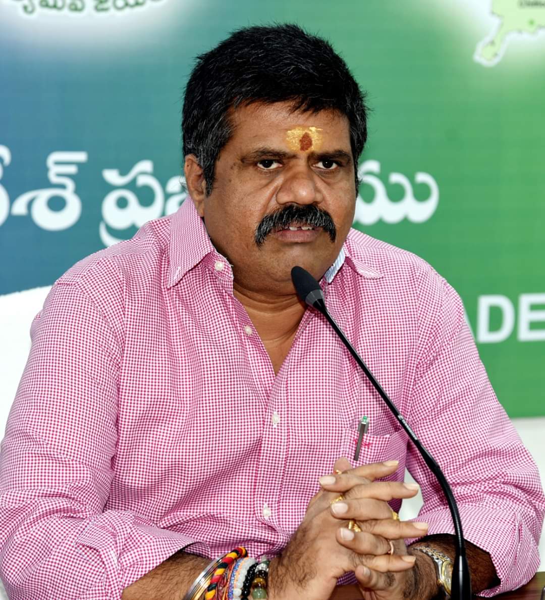 AvanthiSrinivas's tweet photo. రేపు అనగా తేది 02-09-2022 శుక్రవారం నాడు దివంగత ముఖ్యమంత్రి, స్వర్గీయ డా.వై.యస్.రాజశేఖరరెడ్డి గారి 12వ వర్ధంతి సందర్భంగా మీ వార్డు / మండలం పరిధిలోని అన్ని స్థాయిలలో ఆయన విగ్రహాలకు పూలమాలలు వేసి ఘనంగా నివాళులు అర్పించాలి కోరుతున్నారు.
ముత్తంశెట్టి శ్రీనివాస్ (అవంతి) MLA
#Avanthi https://t.co/Mqn31POAd2