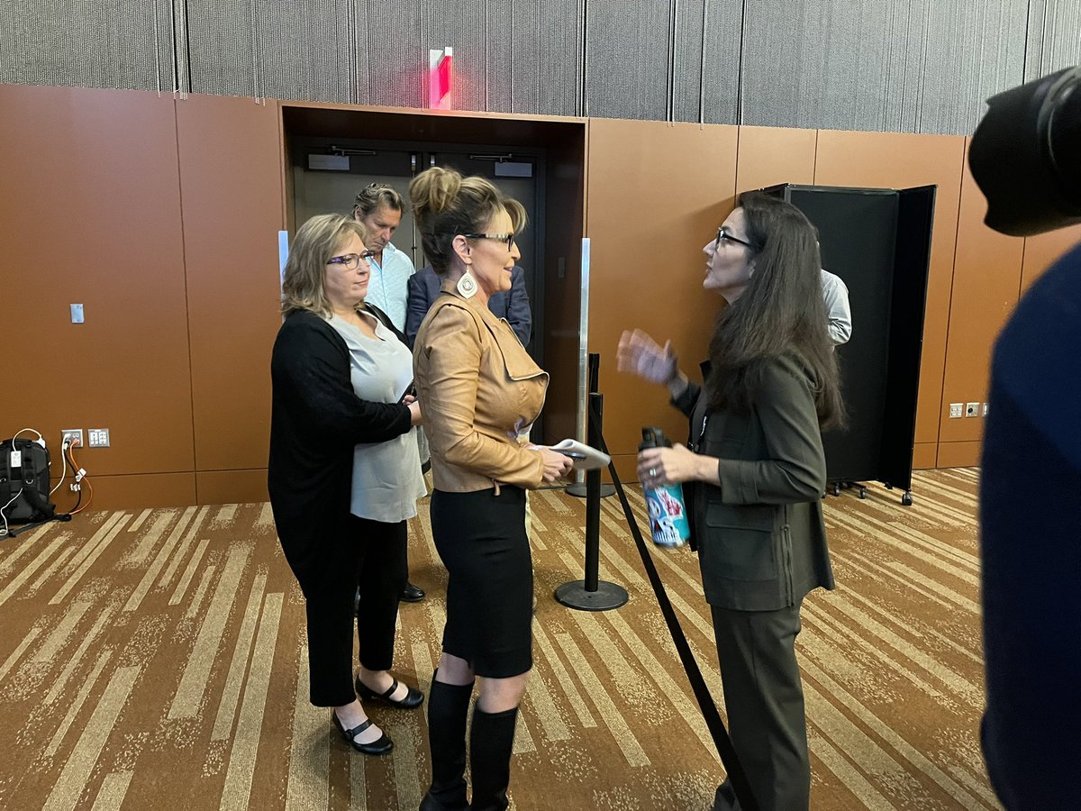 Ari Melber's WuTang tattoo on Twitter "🎻"