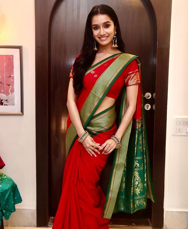 ShraddhaSource's tweet photo. Gorgeous ✨ https://t.co/Iv0fGRqe4G