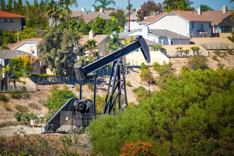 DanBacher's tweet photo. California Senate approves legislation to create 3200 foot health and safety setbacks around oil wells! #oilmoneyout #lastchancealliance #SB1137 #unfrackcal #BigOil https://t.co/eC8IZXpFXj https://t.co/XiNiQRxD3v